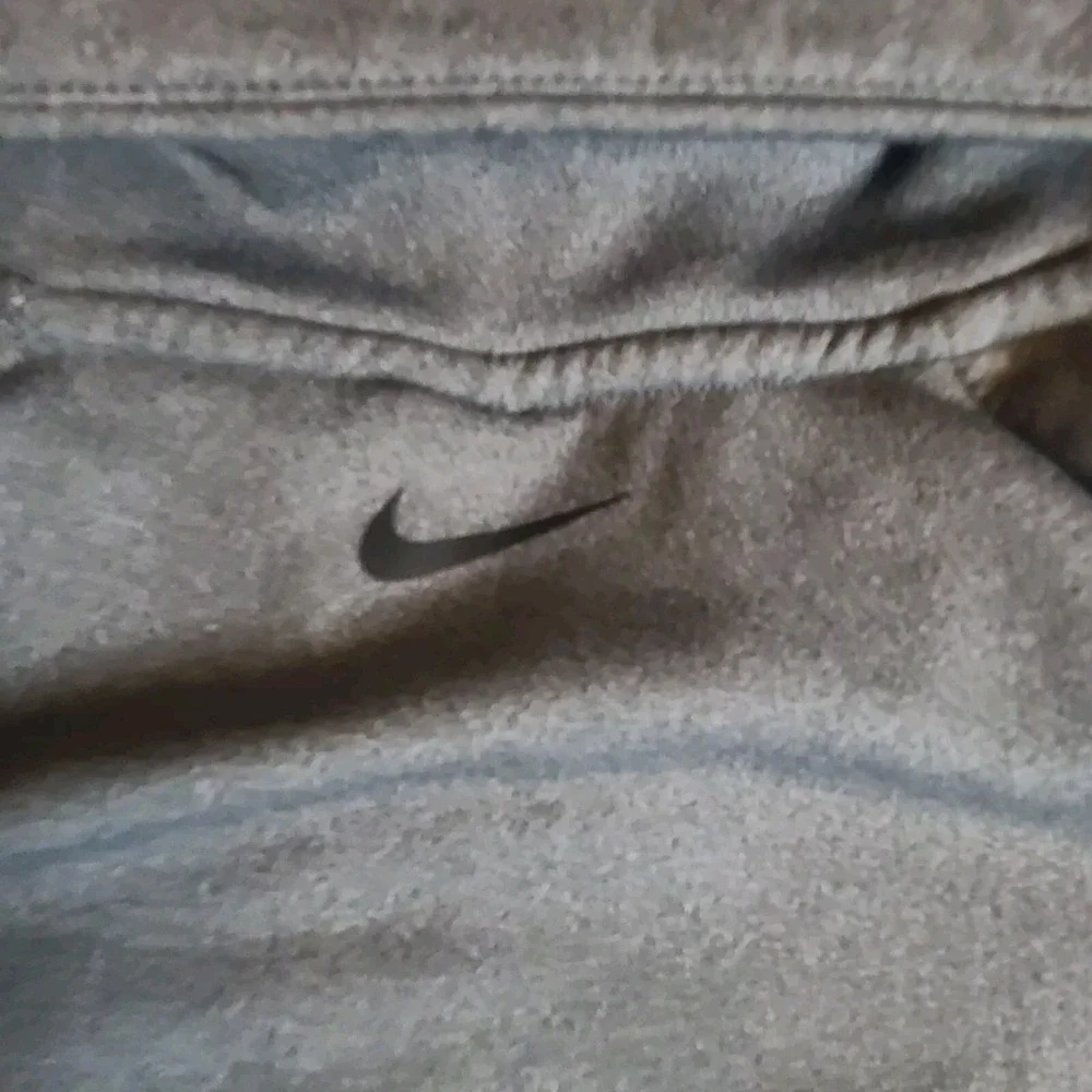 Nike Sweatshirt Pullover Women Large Gray Crop Quarter Zip Fleece‎ Long Sleeve